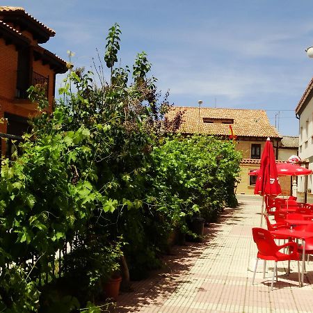 Albergue Santa Ana San Martín del Camino Exteriér fotografie