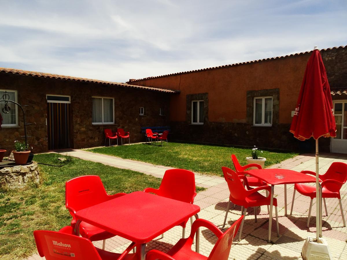 Albergue Santa Ana San Martín del Camino Exteriér fotografie
